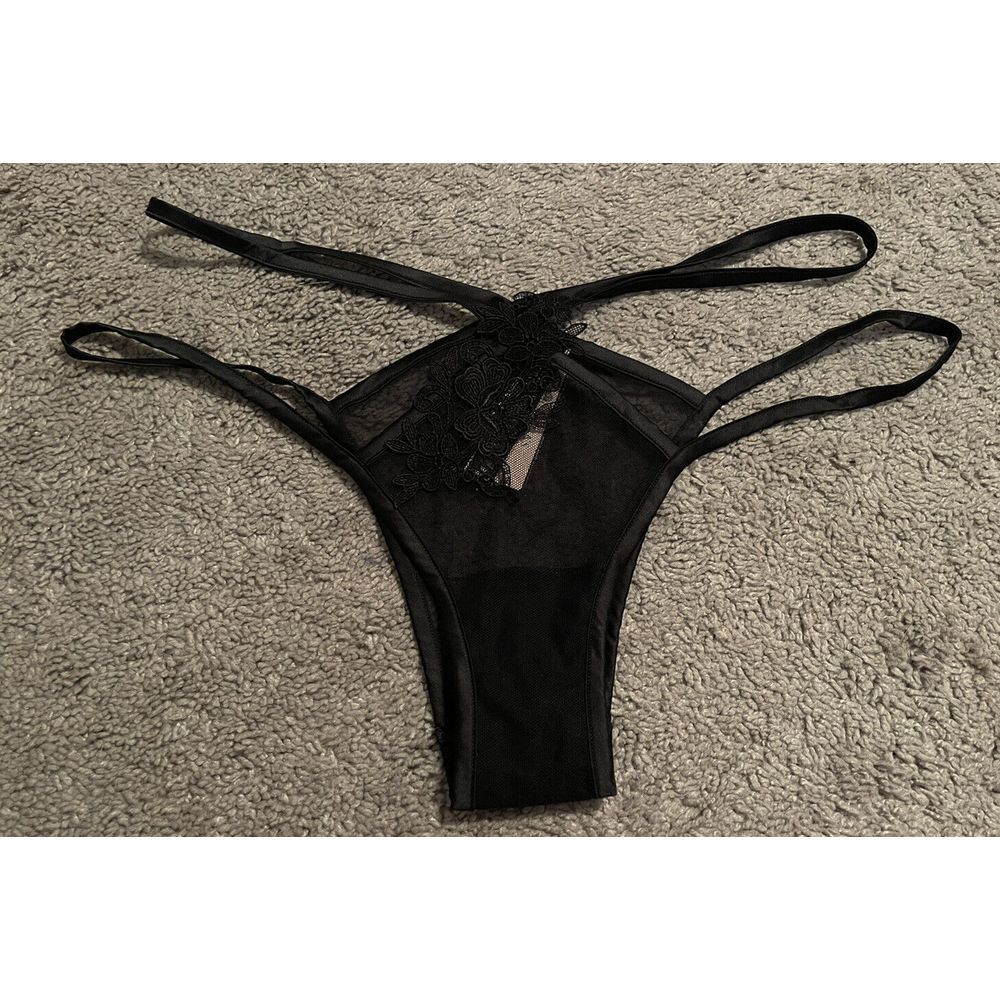 Victoria's Secret Very Sexy Cheeky Panties Black Sz S - Mesh‎ Floral Applique